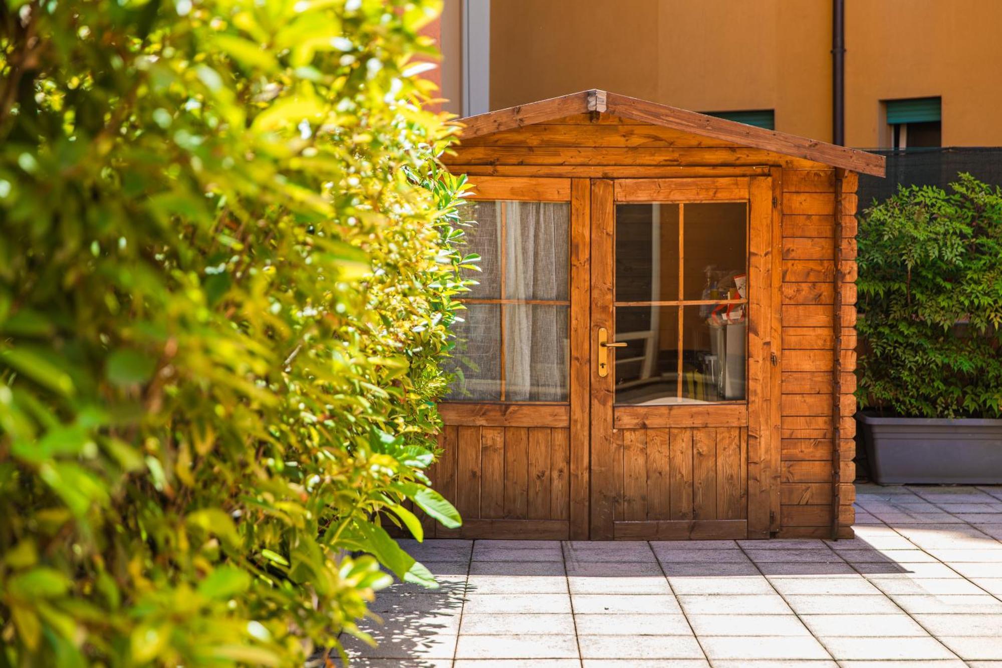 Nettuno Apartment - Private Garden In Bologna Center Buitenkant foto